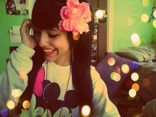 follow my new twitter -- VaneLove__
