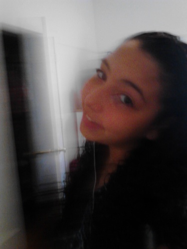i really love cimorelli ♥/♪ i luv watching pretty little liars :) ♥