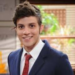 Habblet : -TomasRBR me add la principalmente as gatinha *zoa*