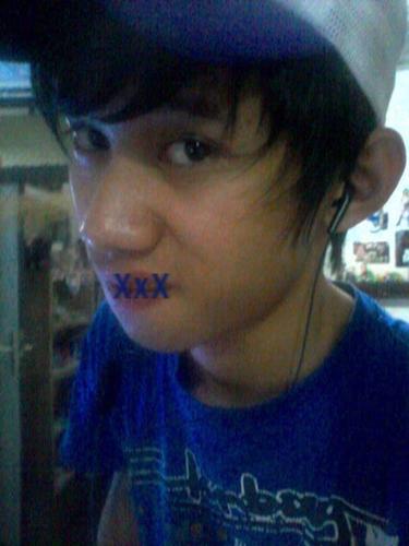 Born 03 January 1996
I love everything about Liverpool FC and my favorite band Pierce The Veil :v
Perfeksionis, Kalem, Sabar, tapi kaga sabaran -_-