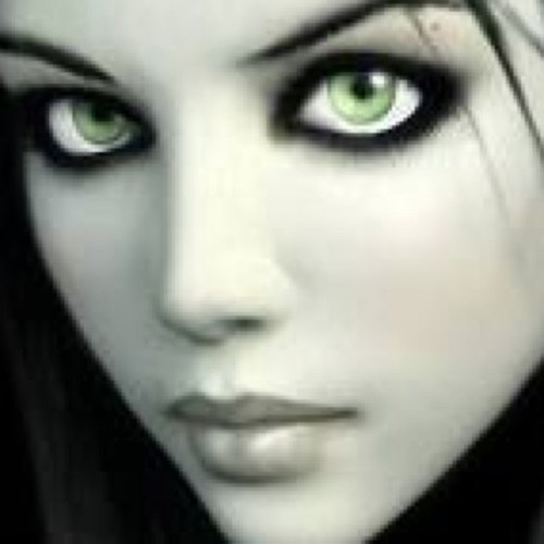 Im Allie Lilly Mikaelson, I am the sister to Elijah Rebekah Kol Finn and @CorruptHybri we are Mikealson Im The youngest  (help me find my family)Single!