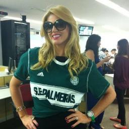 Fã Clube totalmente dedicado a Empresaria, Socialite, Linda e mais que perfeita: @Val_Marchiori. Conta de fã. 
http://t.co/30A0NSo8CW…