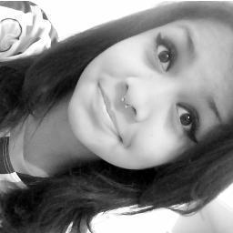 Fiz um twitter pra falar sozinha :3