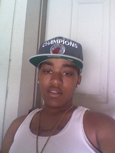 Im a coo laid back person ! if u wanna knw more jus ask !!
