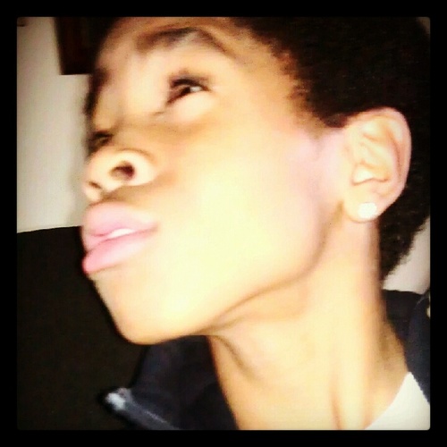 YoungBarii's profile picture. 