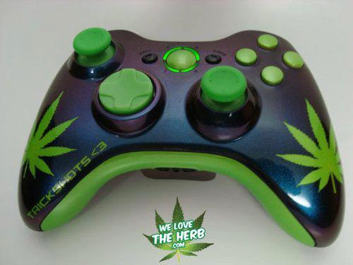 Xbox Gamer/ Feeder/ Trickshotter
~Totally and 100%ly a BOSS~