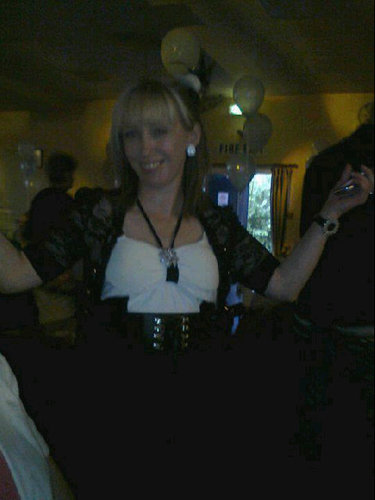 Traceylina's profile picture. I'm 4ft10 n single. Bubbly Pisces. Love going to gigs n spending time with me 3grandkids. Life's a test n iv been tested to the max. I always bounce back :)