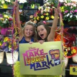 Hi im Jaycee Wilkins,im 9 years old. Dancing is my life.You may know me from MAKE YOUR MARK 2012 on Disney Channel. Please keep voting #Teamdj mis.. :)))