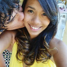 Thalita Lima, 18 anos, São Paulina,  estudante de administração, Deus, Família, Namorado, Amigos, Moda, musica, chocolate, açaí, fotografia.