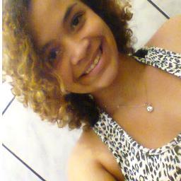 filha da beyonce, sobrinha da michele obama e atuo no filme A GRANDE MENTIROSA *-* FALLOW ME
http://t.co/TTrHpwDTQ2 *--*