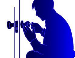 Manchester Mobile Locksmiths Providing Mobile 24hr Locksmith Services to Manchester and its surrounding Areas. We provide security checks,Keyless entry + more!