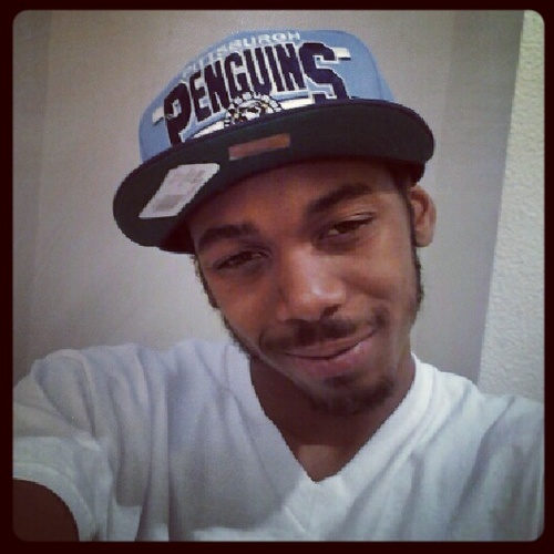 oboogzYNS's profile picture. tryna put the town on the map. love my life n love my wife .