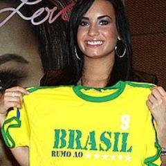 O espelho pode mentir,não mostra como você é por dentro Demi Lovato https://t.co/b6USRpBUbW CURTA!
