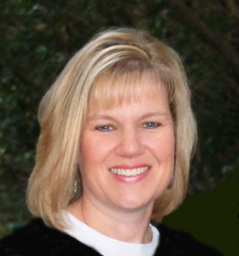 Family Therapist in Charlotte, NC who manages a household with 2 school age children, her husband and a dog in her spare time!