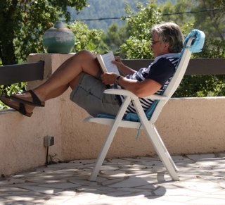 Limburgse met een zachte G. Lezen is mijn hobby