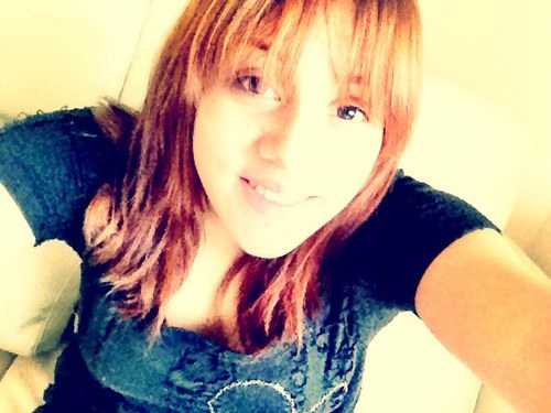 VeleCinthia94's profile picture. 