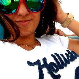 18 anos #capricorniana FLAMENGUISTA e amo #jogarBola ;p segue !?!?   ;)
