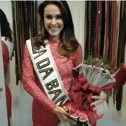 Fc dedicado a melhor jornalista da band @NADJAHADDAD

Porto Alegre - RS (SINCE: 22/10/2012)