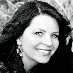 Wife,Mom & Interior Designer! Passionate about life, family and anything I choose to dive in to!