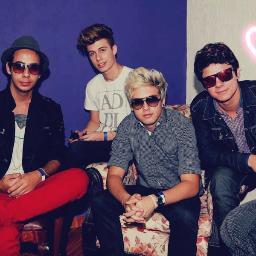 Fã clube dedicado a @radiovinte / Dona; @_taianeribeiro / Oficial