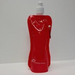 Is a multi-use collapsible water bottle aimed at reducing our dependence on single-use water bottles.