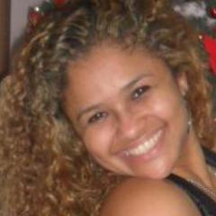 ÁUREA EMMANUELE-marca registrada:Sorrisão e Alegria-apaixonada pela dança,vocação pra felicidade e minha Fé é sobrenatural!