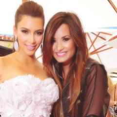 I ♡ Demi's Ghetto Pose, forever staying strong for Demi ♡ Britney-Demi-Tulisa ♡ 
In love with Drew Chadwick of Emblem3 ♡