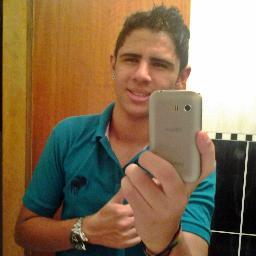 um menino como todos os outros mais com minhas qualidades e defeitos, mais não deixo de ser o caique oliveira de sempre (=