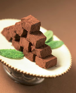 Bruti uma empresa especializada em canapés finos, com proposta mais saudável e super saborosa! EMAIL  brutifingerfoods@gmail.com