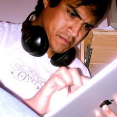 santiago_moyano's profile picture. Producción // Marketing // Branding