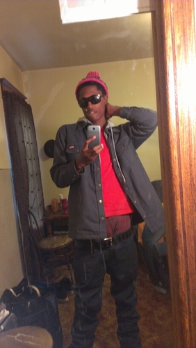 I'm 19 A Single Virgo Lookin For Da Women Of My Dreams So Follow Ya Boii @Juice_Heaven N I'll Follow Back 3 (-;