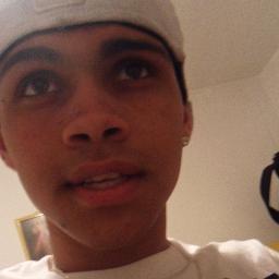 meu bem *-* rs , ta ligado que é nois sempre né? hihu te amo nego 3 .. bexu da @gabrielalove_ :*
