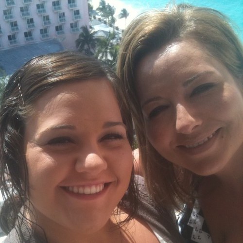 LizNscott's profile picture. 