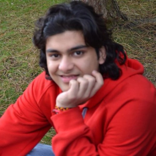 EDM lover | Cold Turkey Connection | Student today, Billionaire tomorrow | Foodie | Traveller | Gadget freak | Man Utd.