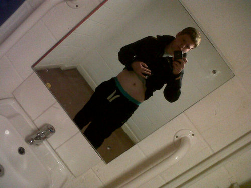 My name is Sam Watts. I am interested in girls and I do have bbm if you want to add me feel free 26AB3C7A.