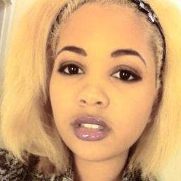 Name: Brianna ,19 years young, #TeamEEzy #TeamGuttaGang