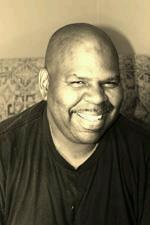 Father, frustrated writer and stand up comedian. Somewhat witty, positive, conservative, sometimes you gotta let that fool out! I like to laugh and think. 42.