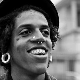 Patinador In-Line e fotógrafo. http://t.co/jt8ir36XG1