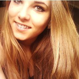 Lawena ~ 16 jaar ~ 10-03-1996 ~ Love for my friends ~ Ariana Grande & Avril Lavigne Love ~ LoveYouNichtXBeau