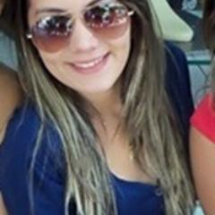 Suponho que me entender não é uma questão de inteligência e sim de sentir, de entrar em contato...
Ou toca, ou não toca. (Clarice Lispector)
