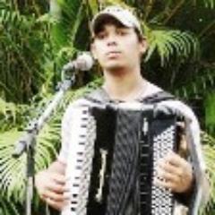 Contador, sanfoneiro e também um  cara apaixonado pela vida!