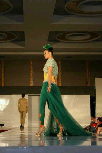 Model..☺ | Pragawati..☺ | Catwalk..☺ | I'm #EGIERS ♡ Ezagionino | ♡ @agnezmo dream, believe, and make it happen!!! | Yes, I can do it ... |