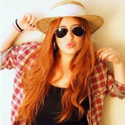 MoniicaDB's profile picture. Miento casi siempre, todo el mundo lo hace, engaño a otros y me engaño a mí.¿Para qué diablos sirve la verdad?