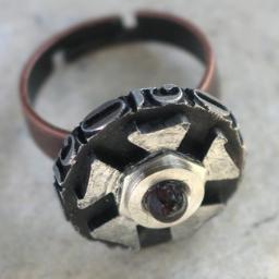 hasar_t's profile picture. Hoş olmayabilirim ama boş da değilim..
@genclerTT ve #Gençler