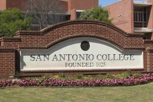 Tweets about the problems only a San Antonio College student could have! #SACProbs if you want us to RT you!