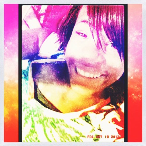 18 c\2013  follow me / tweet me