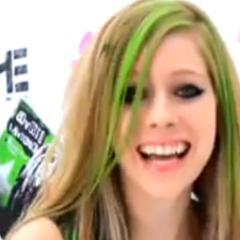 minha vida se resume simplismente em  @AvrilLavigne 
http://t.co/Vv4La5aYxt