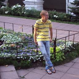 живу. работаю. пишу в свой блог