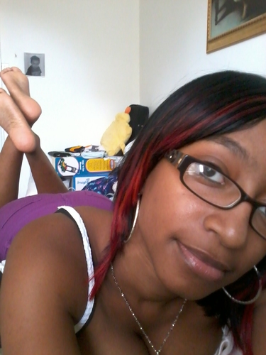 23yrs old, proud mommy, college grad, and love to travel and dance #TeamNatural #TeamNoSilicone #TeamBrownskin