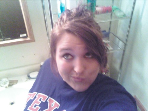 Fester222's profile picture. hey I am mary and i'm getting ready to start college in the fall.I am fun and nice person unless you piss me off.well thats me in a 160 chars.